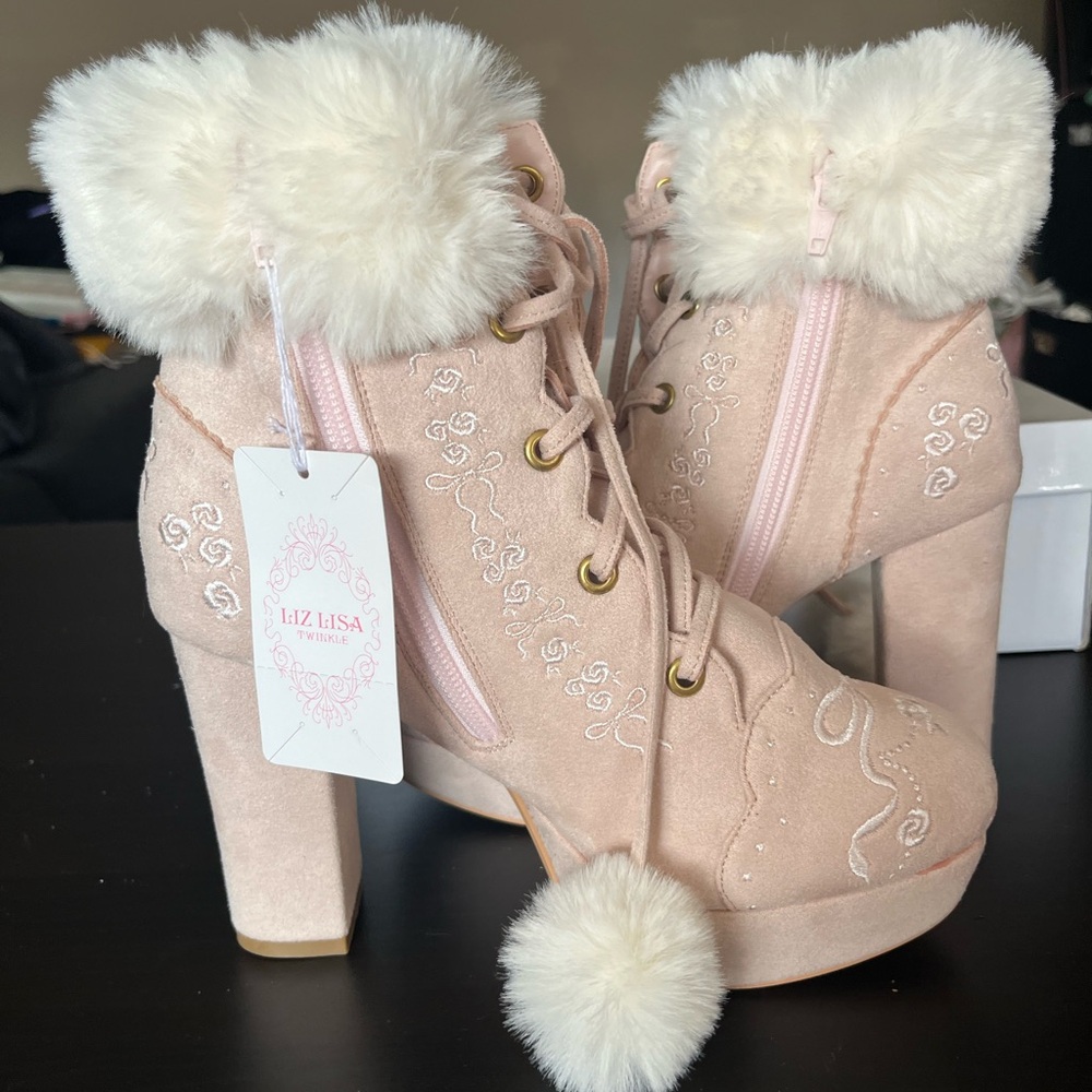 Liz Lisa Gyaru Pink Fur-Trimmed Pom Pom Women's Boots